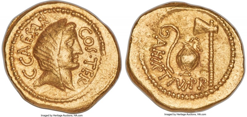 Julius Caesar, as Dictator (49-44 BC). AV aureus (21mm, 8.20 gm, 10h). NGC AU 5/...