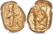 ACHAEMENID PERSIA. Xerxes II-Artaxerxes II (5th-4th centuries BC). AV daric (17mm, 8.27 gm). NGC AU 5/5 - 5/5. Lydo-Milesian standard. Sardes mint. Pe...