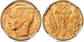 Republic gold "Bazor" 100 Francs 1935 MS66 NGC, Paris mint, KM880. A chart-topping representative of this beloved art deco 100 Francs, with only 11 ot...