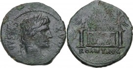 Augustus (27 BC - 14 AD) . AE As. Lugdunum (Lyon) mint. Struck 10-7(?) BC. Laureate head right. / Front elevation of the Altar of Lugdunum, decorated ...