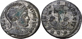 Constantine I (307-337). AE 17 mm, 320 AD. Aquileia mint. Bust right, helmeted, cuirassed. / Two captives seated back to back; between, banner wirh VO...
