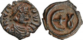 Justinian I (527-565). AE 5 Nummi, 556-561, Antioch mint. Bust right, diademed, draped, cuirassed. / Large E with cross at center. D.O. 270; MIB 162; ...