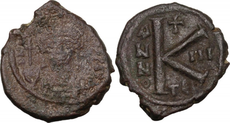 Maurice Tiberius (582-602). AE Half Follis. Thessalonica mint. Dated RY 3 (584/5...