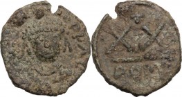 Maurice Tiberius (582-602). AE Half Follis, Rome mint. Crowned, draped, and cuirassed facing bust, holding globus cruciger. / Large XX; cross above; i...