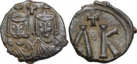 Leo V with Constantine (813-820). AE Follis, Syracuse mint. Busts of Leo and Constantine facing, crowned, draped. / ΛΚ; above, cross. D.O. 19; Sear 16...