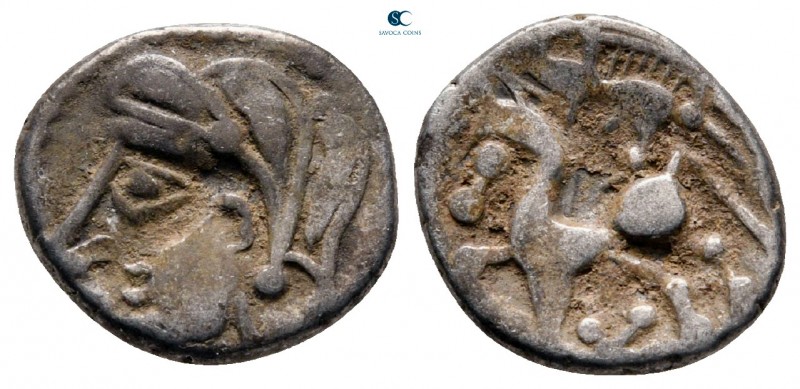 Central Gaul. Bituriges Cubi 70-50 BC. Quinarius AR

13 mm, 1,88 g

Celticiz...