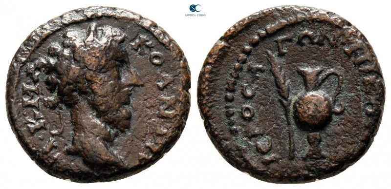 Bithynia. Nikaia. Commodus AD 177-192. 
Bronze Æ

17 mm, 3,76 g

Α Κ Μ Α ΚΟ...