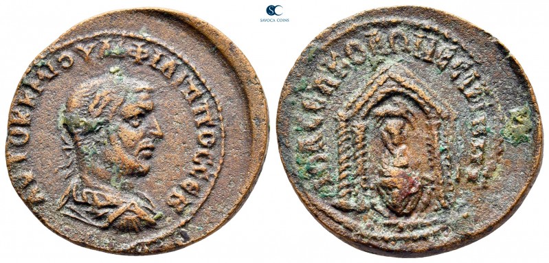 Mesopotamia. Nisibis. Philip I Arab AD 244-249. 
Bronze Æ

27 mm, 10,11 g

...