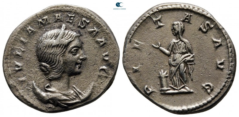 Julia Maesa. Augusta AD 218-224. Rome
Antoninianus AR

23 mm, 4,76 g

IVLIA...