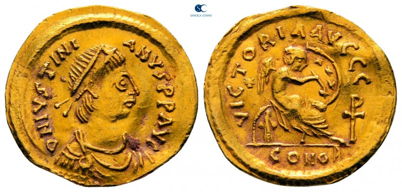 Justin I AD 518-527. Constantinople
Semissis AV

18 mm, 2,12 g

D N IVSTI-N...