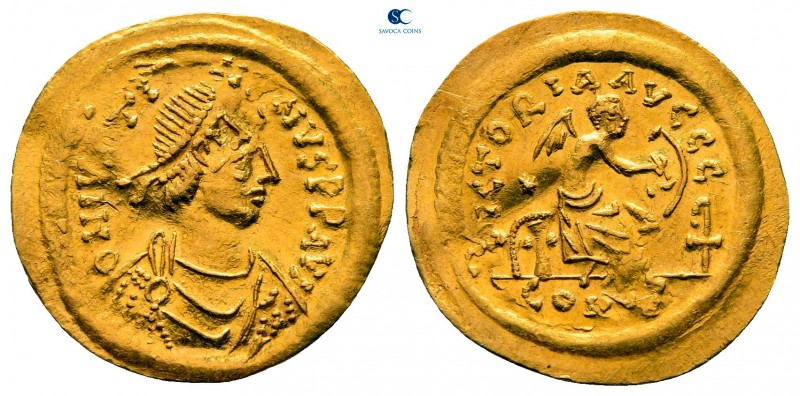 Justin I AD 518-527. Constantinople
Semissis AV

19 mm, 2,27 g

 D N IVSTI-...