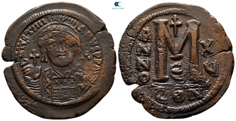 Justinian I AD 527-565. Dated RY 15 (541/2). Constantinople. 5th officina
Folli...
