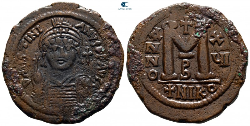 Justinian I AD 527-565. Dated RY 16 (542/3). Nikomedia. 2nd officina
Follis or ...
