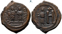 Maurice Tiberius with Constantina and Theodosius AD 590-593. Cherson mint. Follis or 8 Pentanummia Æ