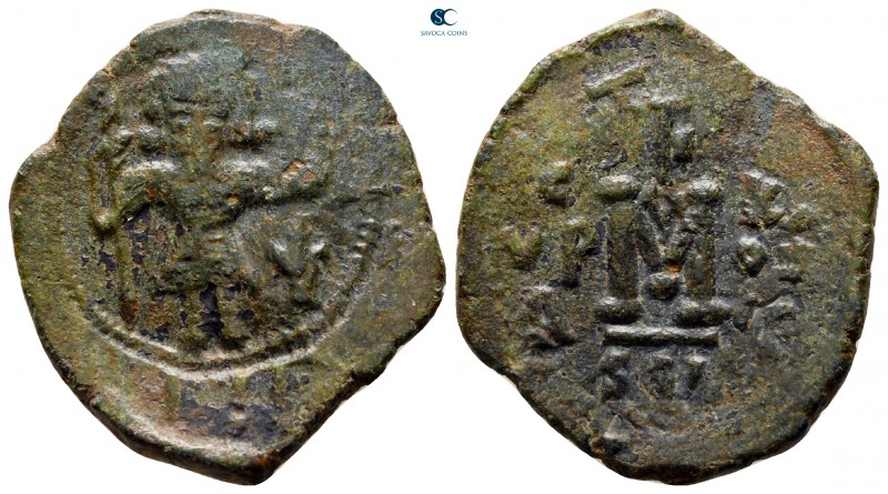 Justinian II. First reign AD 685-695. Syracuse
Follis or 40 Nummi Æ

26 mm, 6...