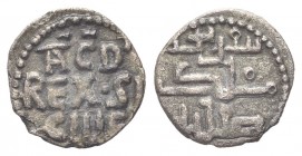 SICILIA
Tancredi, Re di Sicilia, 1189-1194. 
Quarto di Tercenario.
Ag gr. 0,37
Dr. A C D / REX S / SICILIE. Iscrizione disposta su tre righe.
Rv....