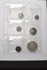 LOTTI
Lotto di 12 monete della zecca di Bologna dal medioevo al XX secolo: si segnala un mezzo scudo di Pio VII.
Interessante. Da esaminare