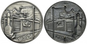 LOMBARDIA
Durante Vittorio Emanuele II, 1849-1878.
Placchetta uniface con due perni s. data.
Metallo Bianco gr. 47,40 mm 80,3
Dr. Monumento a Gari...