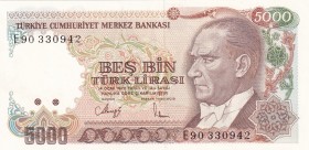 Turkey, 5.000 Lira, 1988, UNC, p197, 7.Emission
Last Prefix
Estimate: USD 125-250