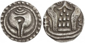 MYINGYAN: Anonymous, ca. 9th century, AR tanka (8.01g), Mahlo-53.1, Htun-245.1, bullion-shaped conch shell in beaded circle // srivatsa, with nine pag...
