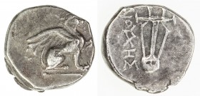 TEOS: AR diobol (0.92g), 320-294 BC, Kinns-96, SNG Kayhew-610, griffin seated right, raising forepaw // chelys, magistrate ΔIOYΧHΣ, VF.
Estimate: $10...