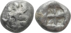 IONIA. Chios. Drachm (Circa 400-380 BC). 

Obv: Sphinx seated left; to left, grape bunch above amphora.
Rev: Quadripartite incuse square.

Mavrog...