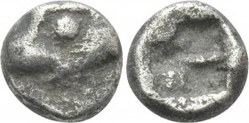 IONIA. Phokaia. Hemiobol (6th century BC). 

Obv: Head of seal left.
Rev: Incuse punch.

SNG Copenhagen -; SNG Kayhan -; SNG von Aulock -; Traité...