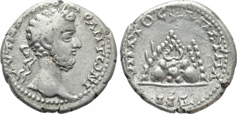 CAPPADOCIA. Caesarea. Commodus (177-192). Drachm. 

Obv: AVΤ Μ ΑVΡ ΚΟΜΟ ΑΝΤωΝΙ...