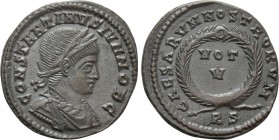 CONSTANTINE II (Caesar, 316-337). Follis. Rome. 

Obv: CONSTANTINVS IVN NOB C. 
Laureate, draped and cuirassed bust right.
Rev: CAESARVM NOSTRORVM...