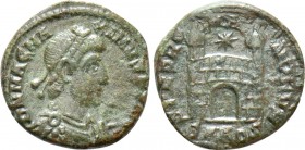 MAGNUS MAXIMUS (383-388). Ae. Aquileia. 

Obv: D N MAG MAXIMVS P F AVG. 
Diademed, draped and cuirassed bust right.
Rev: SPES ROMANORVM / SMAQS. ...