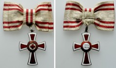 KAISERTUM ÖSTERREICH. Orden und Ehrenzeichen. Franz Joseph (1848-1916). Ehrenzeichen für Verdienste um das Rote Kreuz. 2. Klasse. Damenausführung. 
...