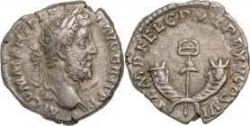 ROMAN EMPIRE
Commodus (177-192 AD), AR Denar (2,3g) struck 189/90 AD, Rome
M COMM ANT P FEL AVG BRIT PP Laureate head right / TEMP FELIC P M TR P Wi...