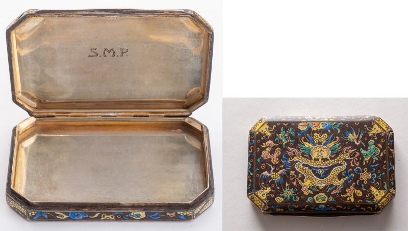 CHINA
Silver-gilt snuff box decorated with polychrome dragons
Silver-gilt snuf...