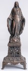 FRANCE
Statue with the effigy of the Virgin Mary
Cast iron and silver statue with the effigy of the Virgin Mary. On four feet, pedestal openwork, in...