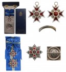 ROMANIA
ORDER OF THE CROWN OF ROMANIA, 1881
Grand Cross Set, 2nd Model, Civil. Sash Badge, 57 mm, gilt Silver, hallmarked, both sides red enameled, ...