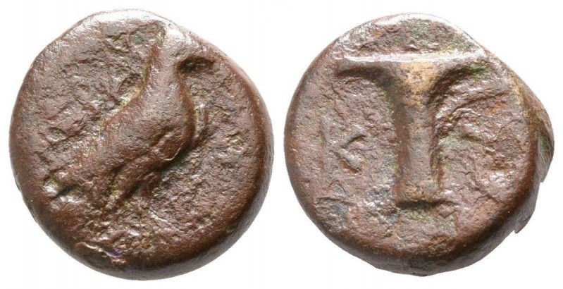 Bronze Æ
Aeolis. Kyme, c. 350-250 BC, Eagle standing right / One-handled vase, ...