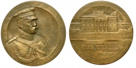 Medal, przywrócenie imienia Piłsudskiego szkole w Kutnie