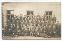 II RP, Fotografia grupowa legionistów z dowódcą