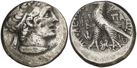 (50-49 a.C.). Egipto Ptolemaico. Cleopatra VII (51-30 a.C.). Tetradracma. (S. 7951). 13,55 g. Algo descentrada. MBC-.