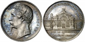 1864. Francia. Napoleón III. Exposición Internacional de Bayona. 43,20 g. 50 mm. Metal blanco. Grabador: Caqué/Masonnet. EBC.