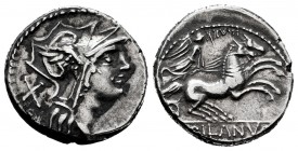 Junius. D. Junius Silanus L.f. Denarius. 91 BC. Rome. (Ffc-790). (Craw-337/3v). (Cal-870). Anv.: Head of Roma right, letter behind. Rev.: Victoy in bi...