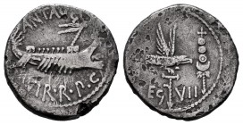 Mark Antony. Denarius. 32-31 BC. Mint moving. (Ffc-38). (Craw-544/20). (Cal-185). Anv.: ANT. AVG. III. VIR. R.P.C. praetorian galley right. Rev.: LEG....