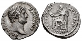 Hadrian. Denarius. 125-128 AD. Rome. (Ric-1030 var. Bust). (Bmcre-553). (Rsc-894 var). Anv.: HADRIANVS AVGVSTVS, bare-headed bust right. Rev.: IVSTITI...