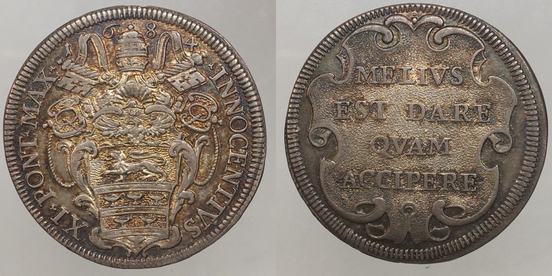 Innocenzo XI. Testone 1684 Ag. 9,07g rif.MIR 2035/6 R SPL+ patina iridescente