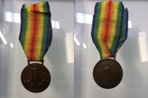 Medaglia Grande Guerra per la Civiltà 1914-1918 con nastrino AE 19,1g 36,1mm