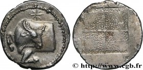 MACEDONIA - AKANTHOS
Type : Tetrobole 
Date : c. 470-400 AC. 
Mint name / Town : Acanthe, Macédoine 
Metal : silver 
Diameter : 16  mm
Weight : 2,26  ...