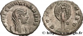MARINIANA
Type : Antoninien 
Date : 257-258 
Mint name / Town : Rome 
Metal : billon 
Millesimal fineness : 150  ‰
Diameter : 18,5  mm
Orientation die...