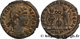 CONSTANTIUS II
Type : Centenionalis ou nummus 
Date : 347-348 
Mint name / Town : Trèves 
Metal : copper 
Diameter : 16,5  mm
Orientation dies : 6  h....