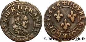 LOUIS XIII
Type : Double tournois, petit buste adolescent au col plat de Riom 
Date : 1626 
Mint name / Town : Riom 
Metal : copper 
Diameter : 20,5  ...