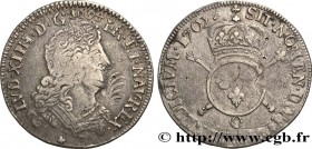 LOUIS XIV "THE SUN KING"
Type : Quart d'écu aux insignes 
Date : 1702 
Mint name / Town : Riom 
Metal : silver 
Millesimal fineness : 917  ‰
Diameter ...